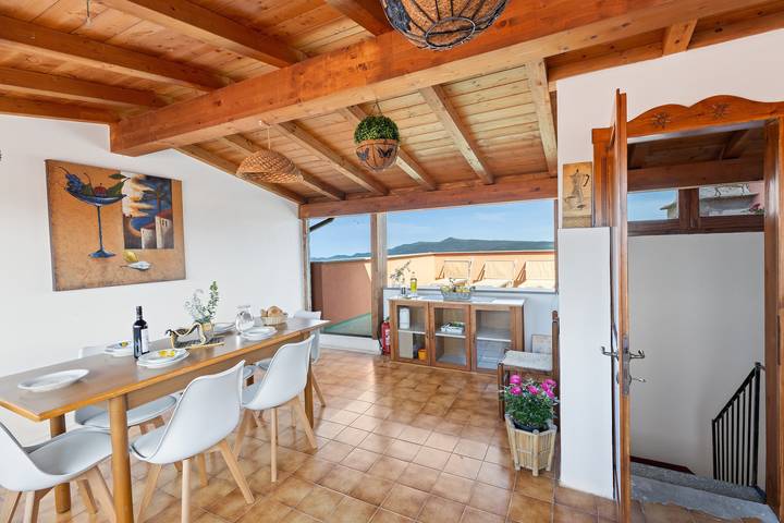Maison de vacances 'Meravigliosa Terrazza' avec vue sur la mer, Wi-Fi et climatisation in Tresnuraghes, Planargia