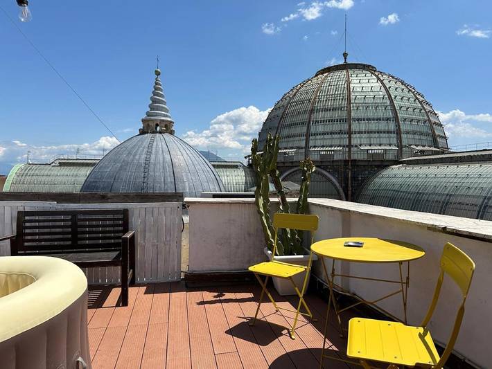 Camping für 2 Personen, mit Pool und Ausblick sowie Terrasse in Kampanien