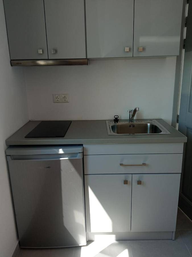 Gîte pour 4 personnes, avec balcon dans Agia Anna - 3