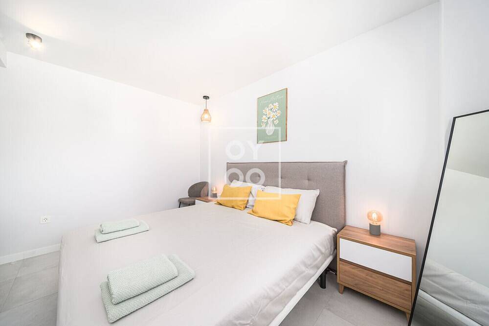 Ganze Wohnung, Cobalt Canvas Residence, by Oyoostays in Pilar de la Horadada, Costa Blanca