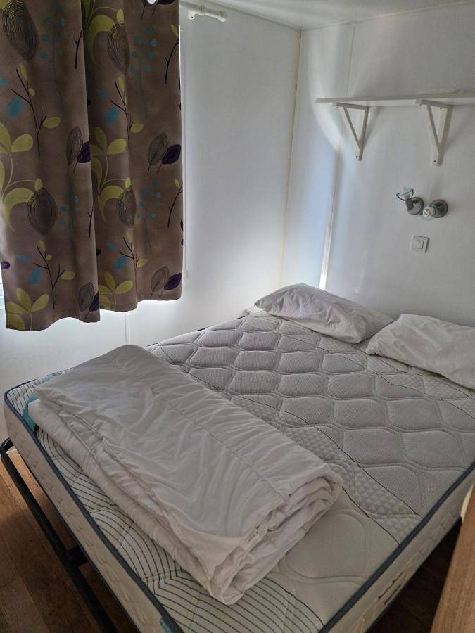 Camping pour 4 personnes, avec Terrasse et Jardin dans le Luberon - 3