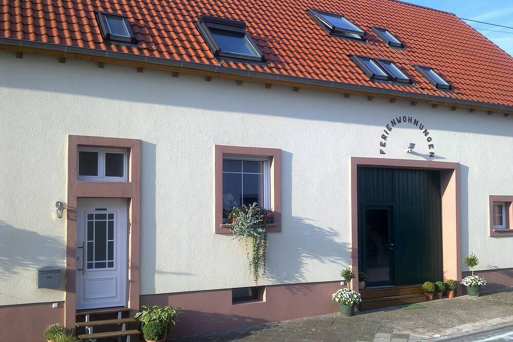 Ganze Wohnung, Ferienwohnung in ruhiger Ortsrandlage,  Saarland Card Gastgeber in Wittersheim, Mandelbachtal