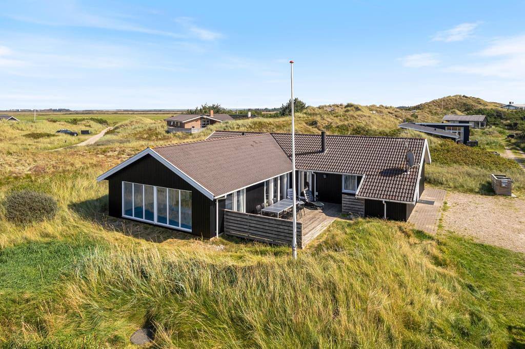 Gemütliches Ferienhaus mit Pool, Whirlpool und Sauna, 2 Hunde in Ringkøbing, Holmsland Klit