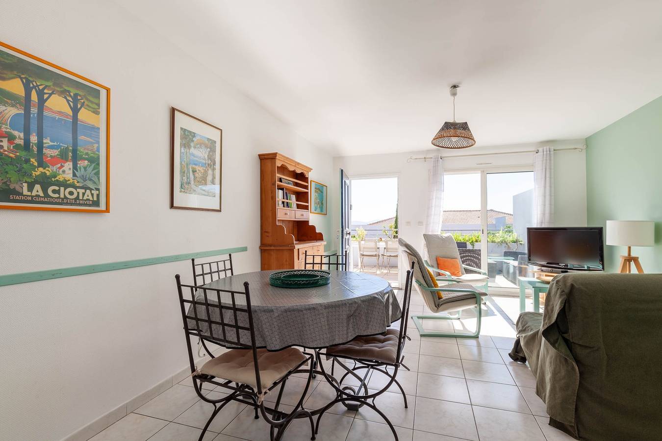 Apartamento entero, Magnífico apartamento T3 con gran terraza – Vistas y tranquilidad en La Ciotat in La Ciotat, Marsella region