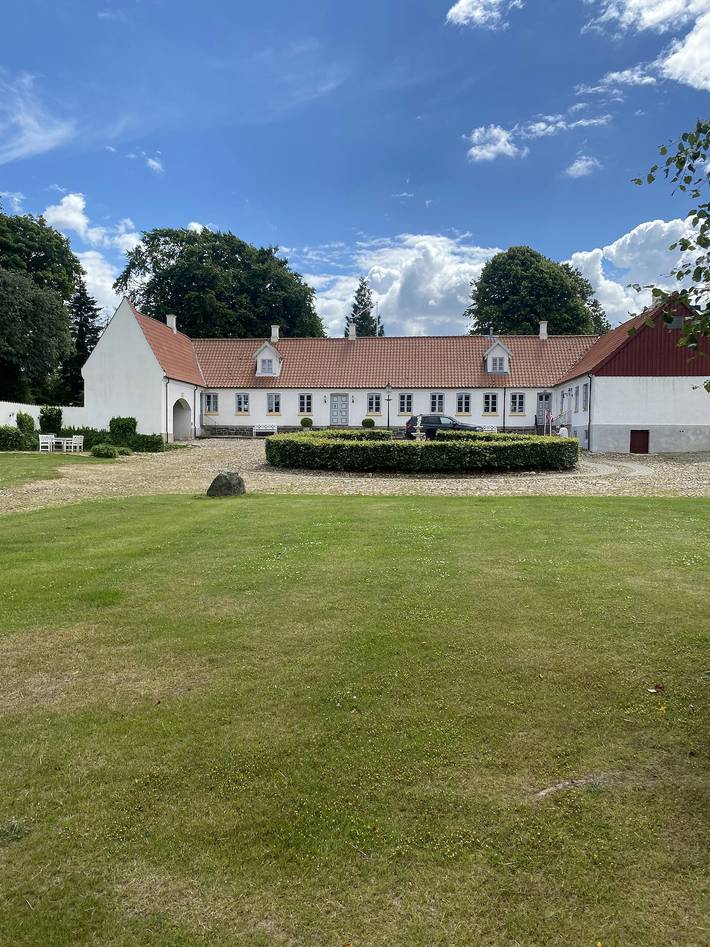 Feriehus for 11 personer, med hage, barnevennlig i Randers