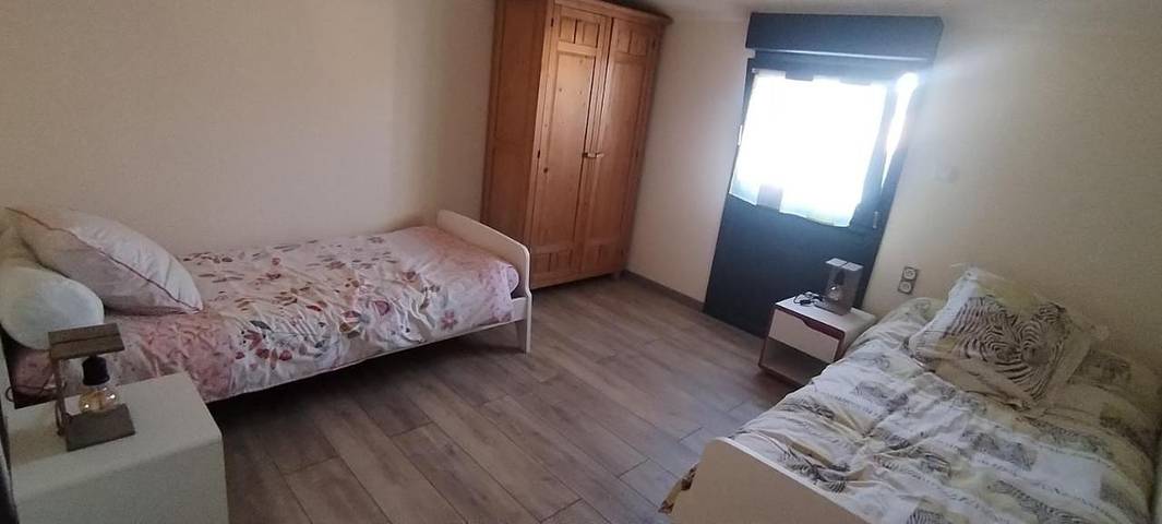 Location de vacances pour 6 personnes, avec vue ainsi que jardin et terrasse à Puygouzon - 4