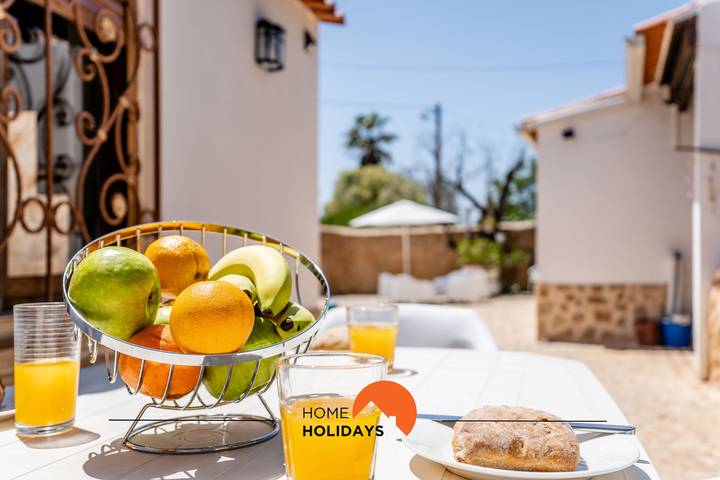 Casa de férias para 4 pessoas, com terraço e jardim em Paderne