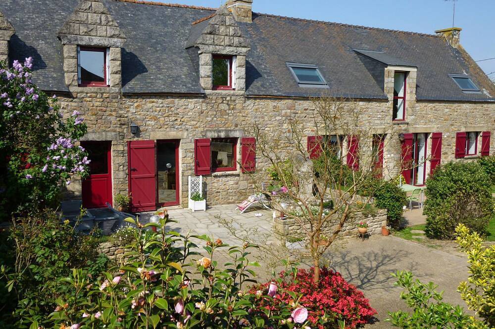 Mansión - Brech in Brech, Côte des Mégalithes