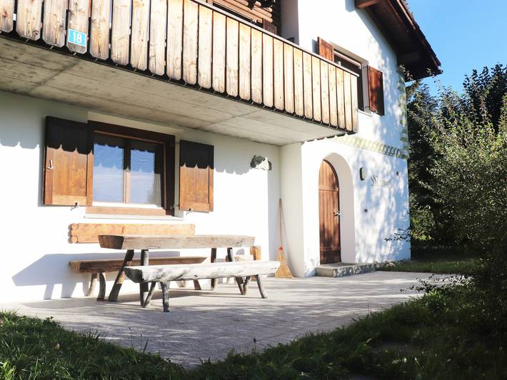 Ganze Ferienwohnung, Ferienhaus Miramunt Günther, Waltensburg - 4.5 Zimmer Ferienhaus für max. 4 Pers. in Waltensburg/Vuorz Staziun, Waltensburg