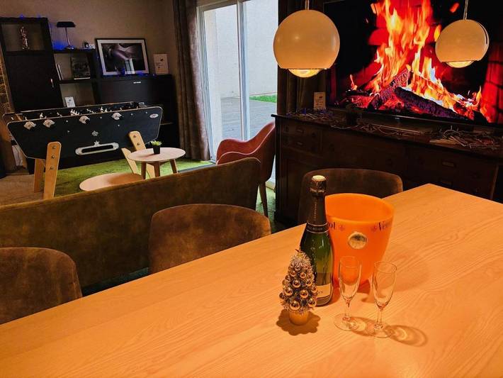 Hôtel pour 4 personnes, avec jardin à Bernay - 2