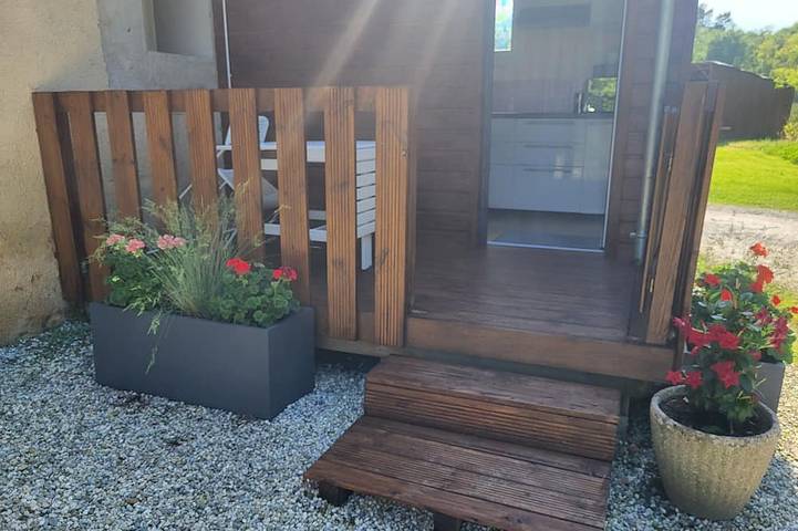 Appartement entier, Gite Le Meillonais à la campagne tout équipé . Proche de Bazas et du Sauternais in Le Nizan, Région de Langon