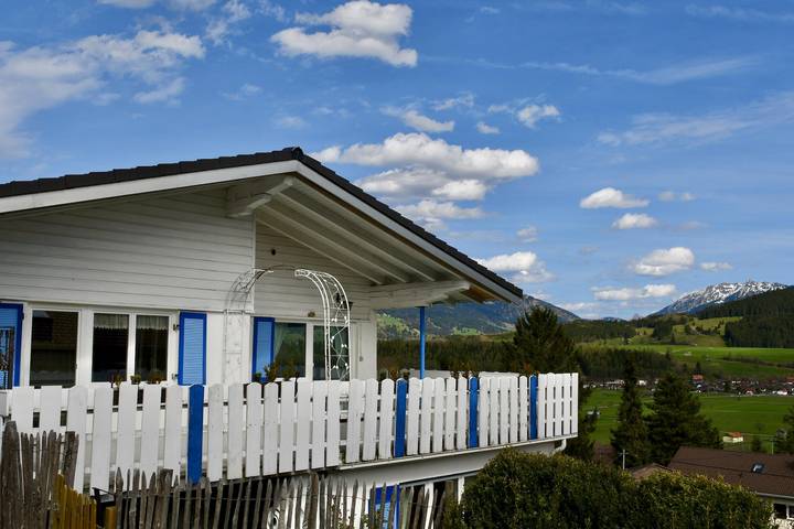 Ferienwohnung für 4 Personen, mit Balkon und Terrasse sowie Garten in Ofterschwang