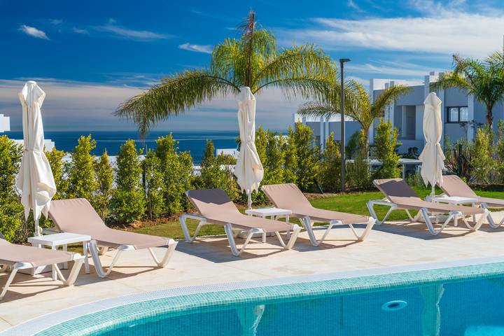 Apartamento para 6 personas, con jardín además de sauna y terraza en Manilva