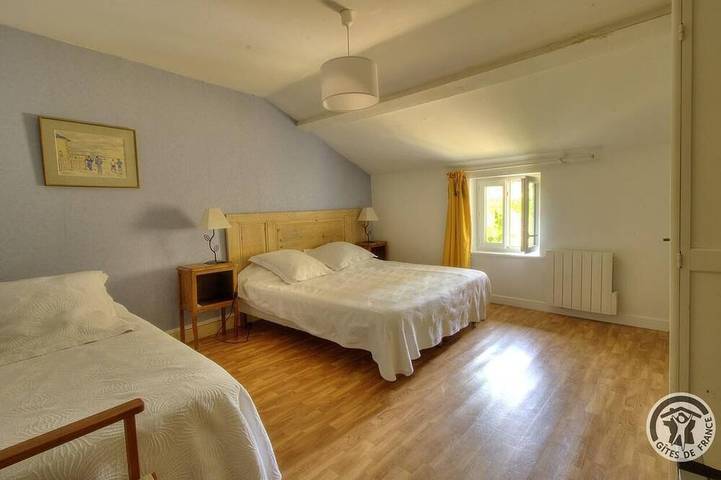 Location de vacances pour 7 personnes, avec piscine et jardin à Saint-Julien (Rhône) - 2