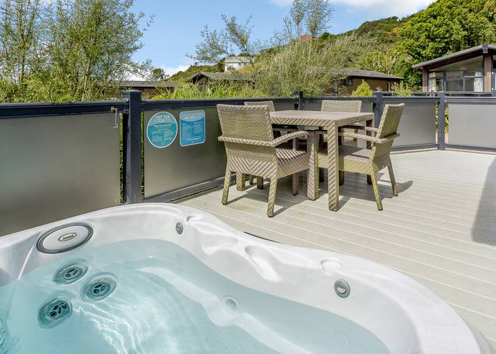 Porthleven Premier in Mullion, Cornwall