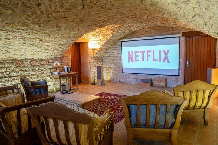 Gîte pour 4 personnes, avec vue ainsi que vue sur le lac et jardin à Cuisery - 3