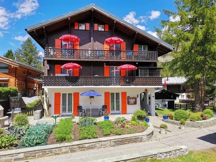 Hütte für 4 Personen, mit Terrasse und Ausblick in Saas-Fee - 2
