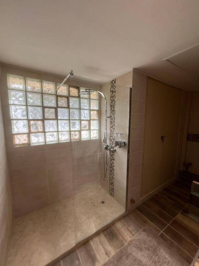 Double Room with Pool View in La Tour-d'Aigues, Parc naturel régional du Luberon