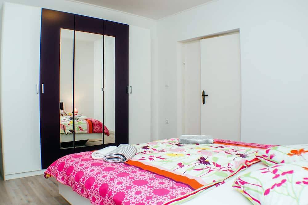 Ganze Wohnung, Appartement Nona für 6 Personen mit Pool in Skropeti, Zentralistrien