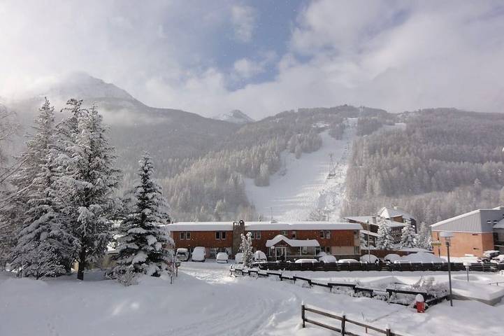 Appartement entier, Chantemerle T2, 49m2, plein sud, in Saint-Chaffrey, Serre Chevalier