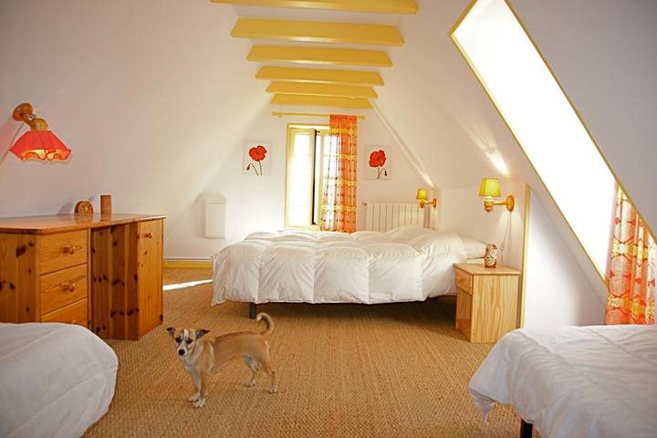 Location de vacances pour 9 personnes, avec jardin ainsi que vue et piscine, animaux acceptés à Calès - 2