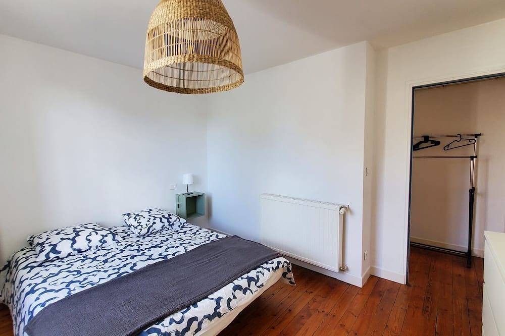 Entire apartment, Charmant Appartement Brive Centre in Brive-la-Gaillarde, Brive-la-Gaillarde region
