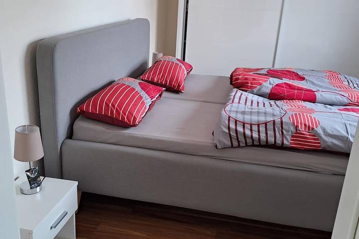 Ganze Wohnung, 1 bedroom apartment in lorsch in Lorsch, Bergstraße