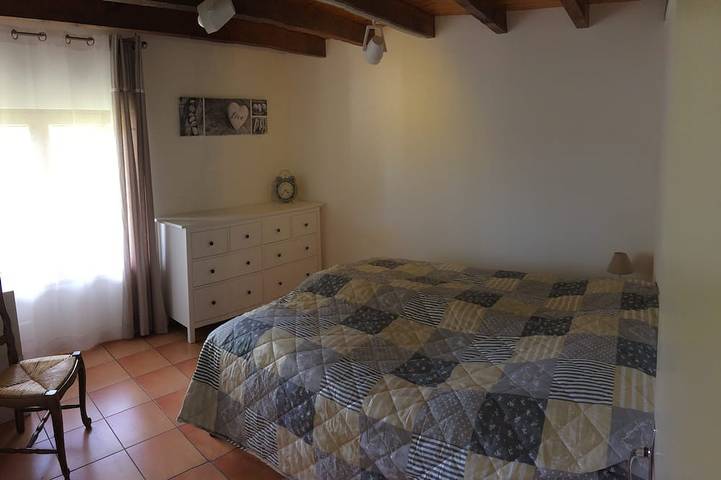 Location de vacances pour 8 personnes, avec jardin à Saint-Germain-du-Bois - 3