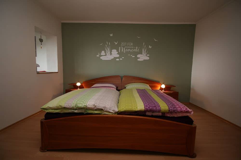 Ganze Wohnung, Ferienwohnung in Höhenlage mit Traumausblick in Sankt Oswald-Riedlhütte, Ostbayern