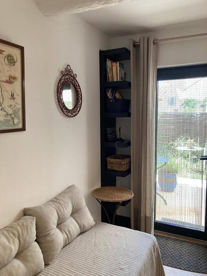 Location de vacances pour 2 personnes, avec terrasse et jardin à Montfrin - 2
