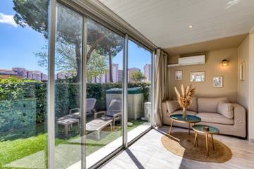 Gîte pour 6 personnes, avec jardin et bassin pour enfant dans Port du Cap d'Agde