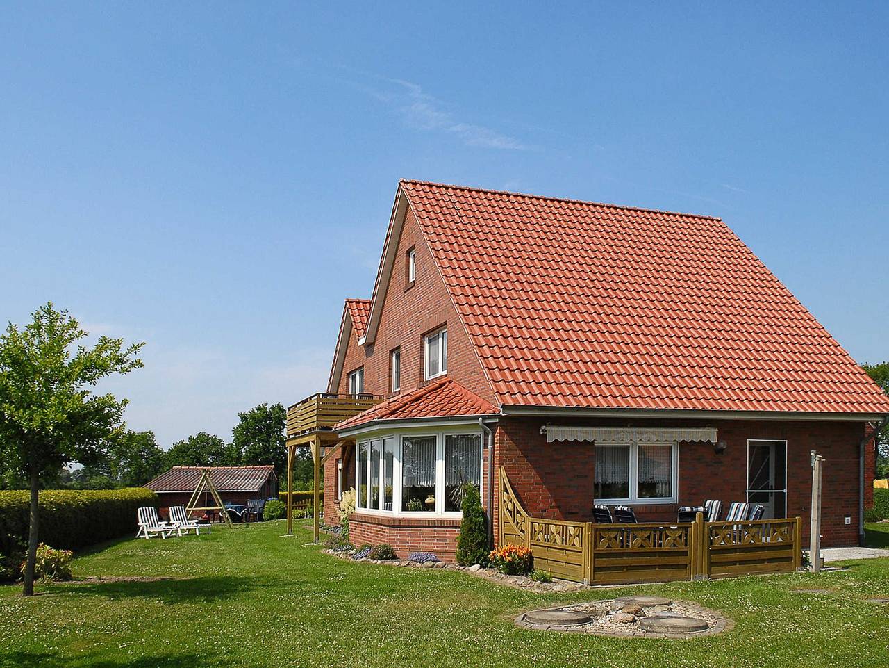 Ganze Ferienwohnung, Haus Katja in Dunum - Ferienwohnung im Haus Katja in Dunum, Nordseeküste