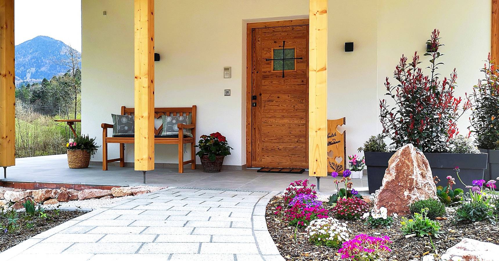 Alpenchalet-Chiemgau - Chalet 80qm für 1-2 Personen mit Wohn- und Küchenbereich, Schlafzimmer, Bad, extra Wc in Marquartstein, Bayerische Alpen
