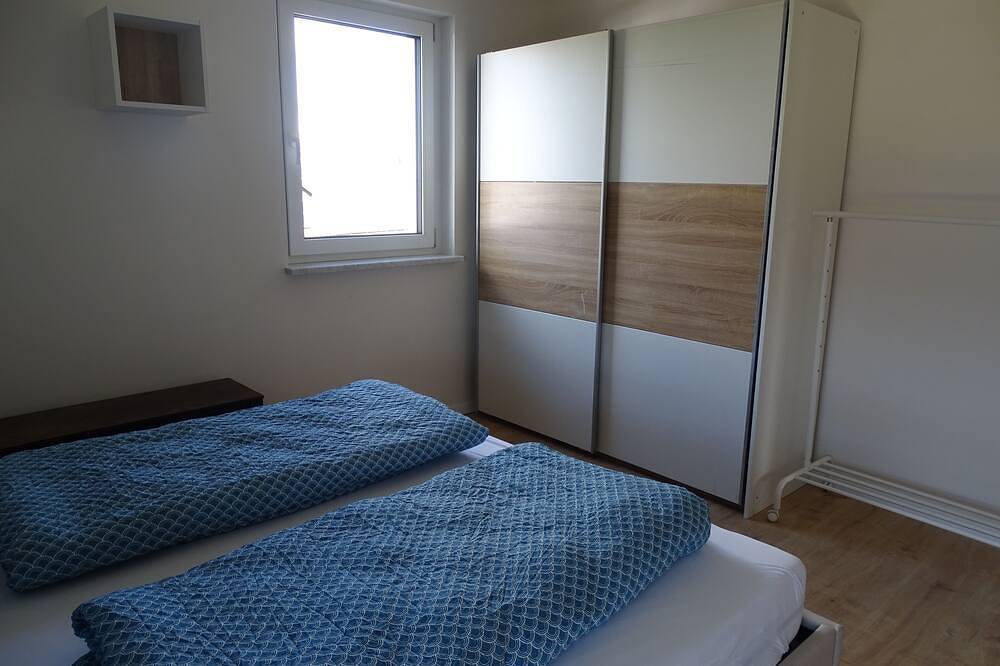 Ganze Wohnung, Apartment mit Sonnenterrasse direkt im Naherholungsgebiet in Postmünster, Ostbayern