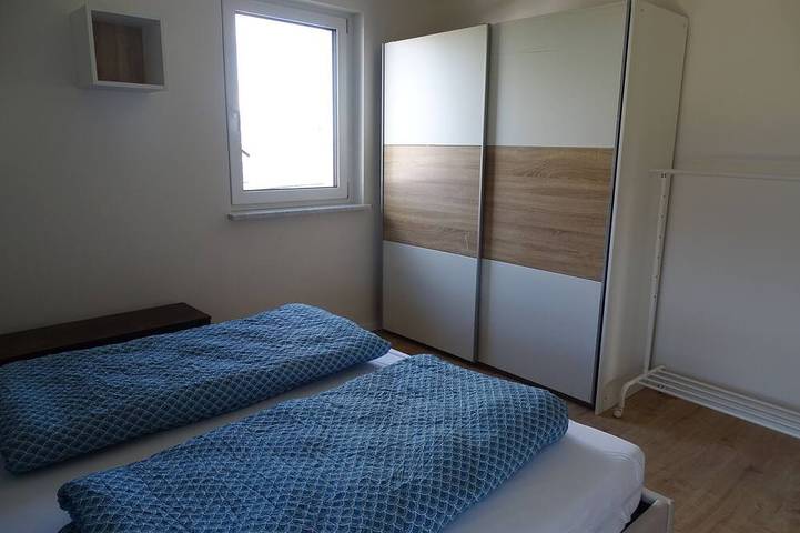 Ganze Wohnung, Apartment mit Sonnenterrasse direkt im Naherholungsgebiet in Postmünster, Ostbayern