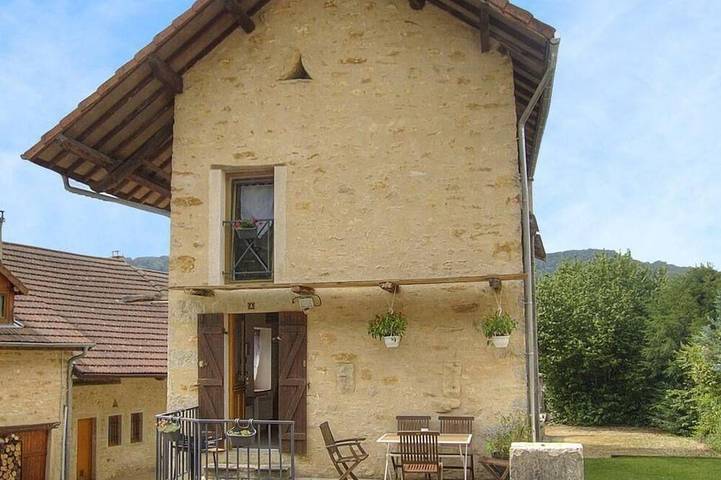 Location de vacances pour 5 personnes à Cleyzieu