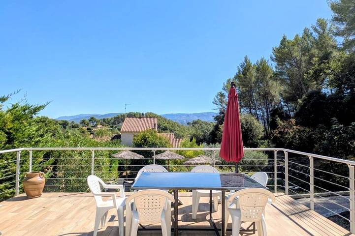Villa for 5 people, with terrace and garden - 1