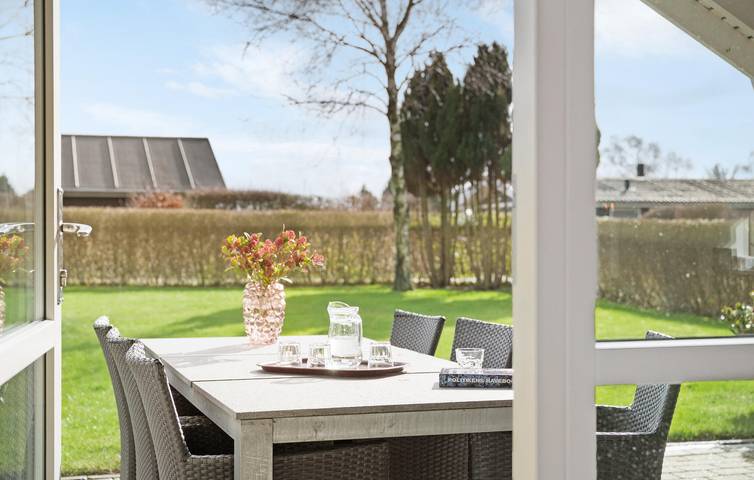 Ferienhaus für 6 Personen, mit Terrasse und Whirlpool sowie Garten und Sauna in Råde Strand - 2