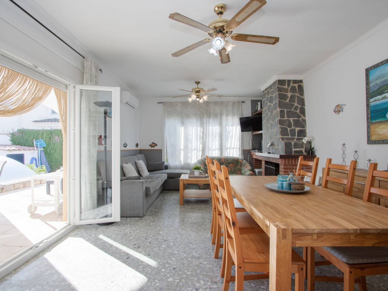 Erbanozi in Castellón de Ampurias, Alt Empordà