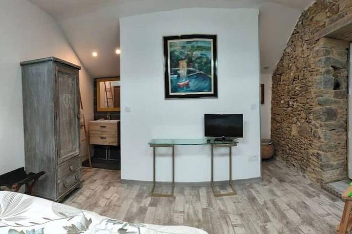 Gîte pour 2 personnes, avec jardin et terrasse, animaux acceptés à Tréméreuc - 3