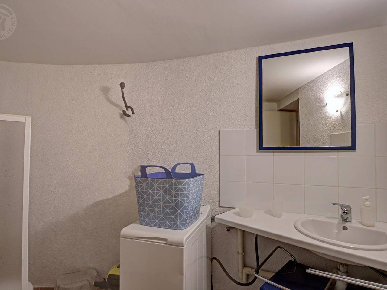 Gîte Authentique avec Wifi et Cheminée à Véranne in Véranne, Parc Naturel Régional du Pilat