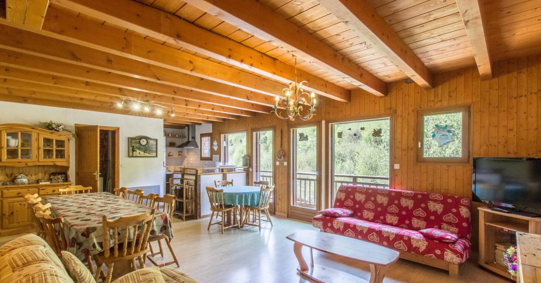 Entire apartment, Apartment 'Myosotis - Residence Le Visigny' with Mountain View, Balcony and Wi-Fi in Station de Morillon, Grand Massif