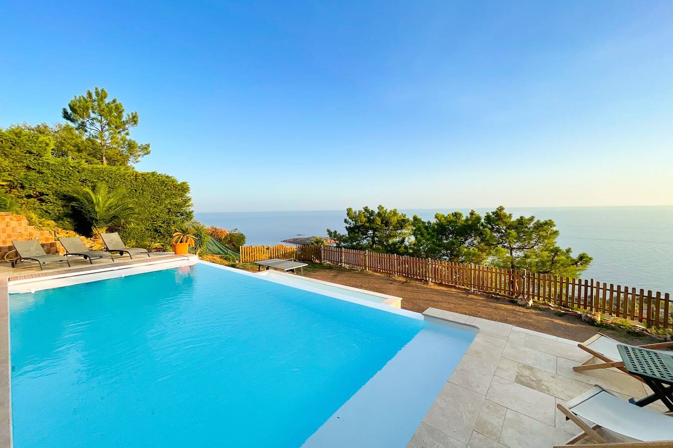 Villa voor 11 personen met terras in Anthéor, Saint-Raphaël