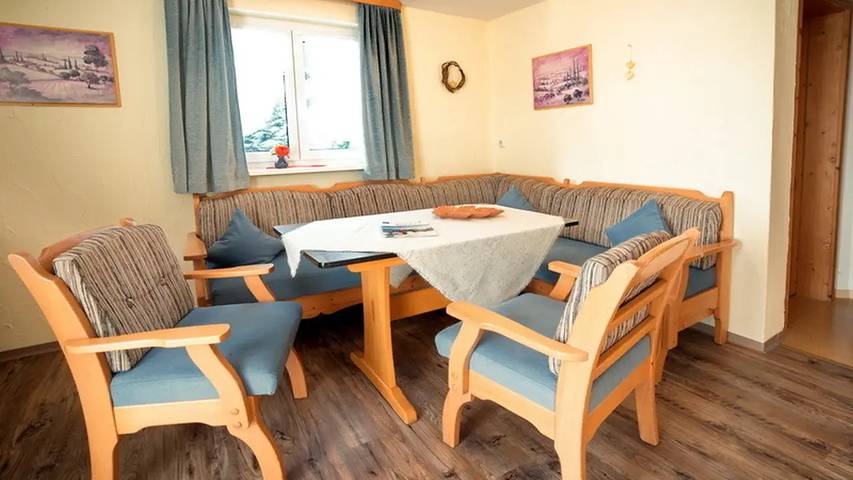 Ferienwohnung für 4 Personen, mit Garten