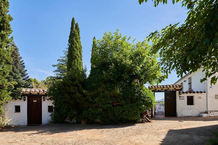 Casa rural para 4 personas, con jacuzzi además de jardín y piscina en Segura de la Sierra - 2