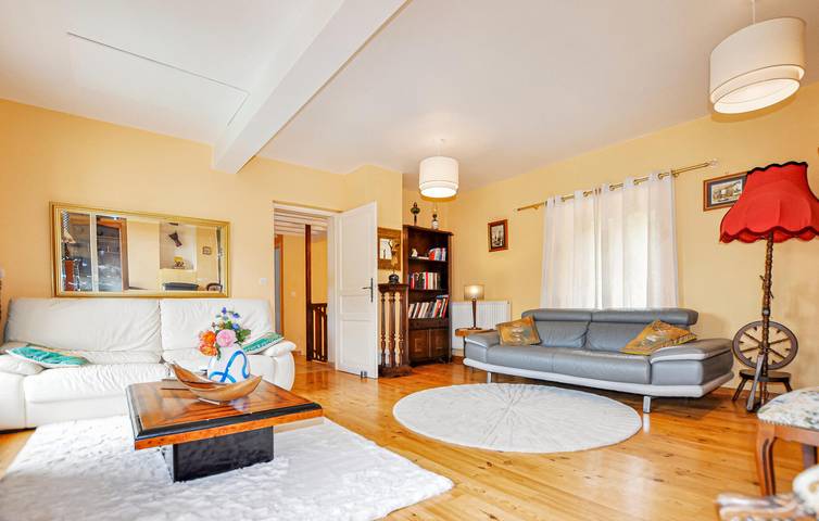 Location de vacances pour 2 personnes, avec piscine ainsi que terrasse et jardin dans l' Ariège - 4