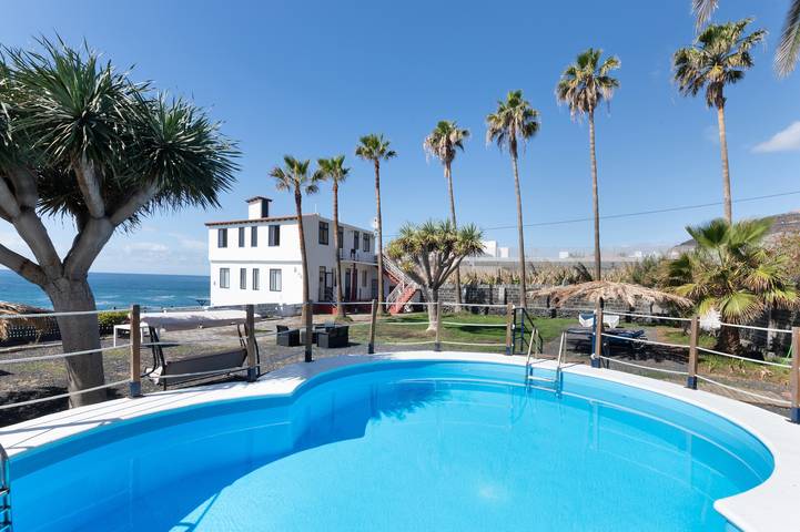Apartamento entero, Apartamento 'La Bayana - 4' con vistas al mar, piscina compartida y Wi-Fi in Puerto Naos, Los Llanos de Aridane