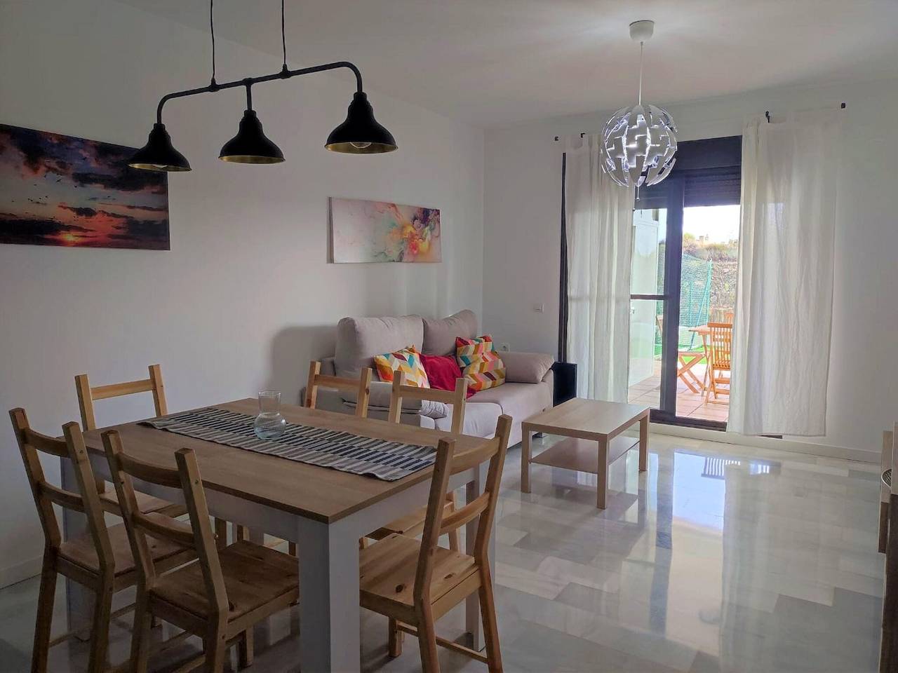 Apartamento inteiro, Apartamento de férias para 6 pessoas com terraço in Urbanizacion Costa Esuri, Ayamonte