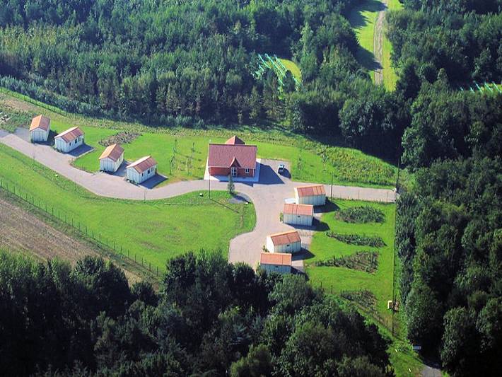 Gîte pour 37 personnes, avec jardin, animaux acceptés à Pihen-lès-Guînes