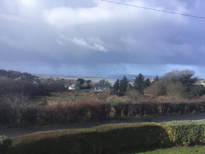 Location de vacances pour 6 personnes, avec vue ainsi que jardin et terrasse dans Dunglow - 2